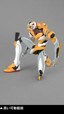 新劇場版のエヴァンゲリオン零号機を正面から示す公式プラモデル画像