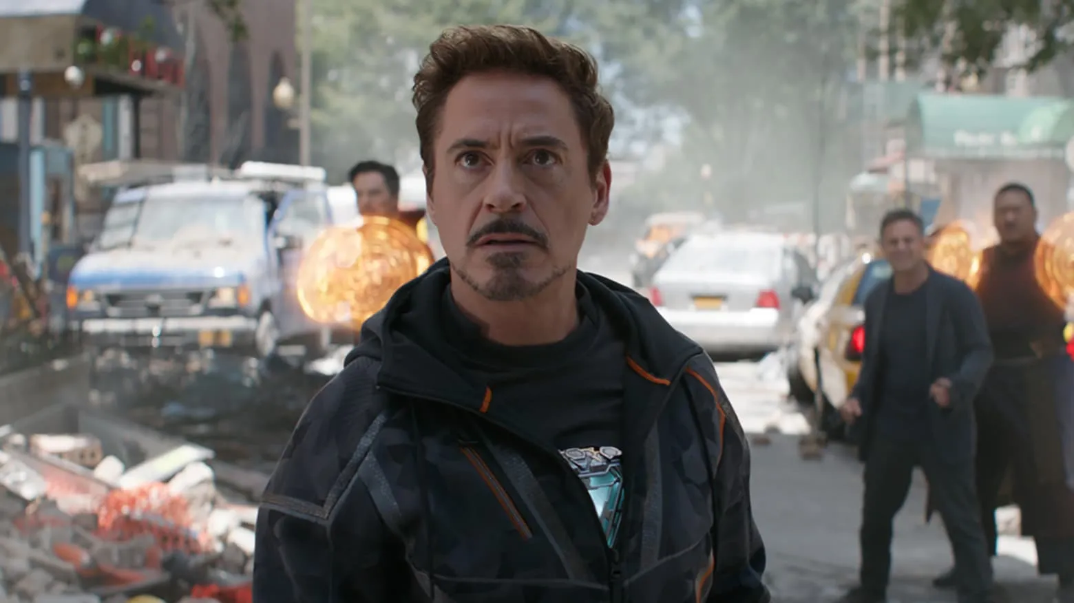 Marvel公式のMark 50アーク・リアクターを装着したトニー・スターク