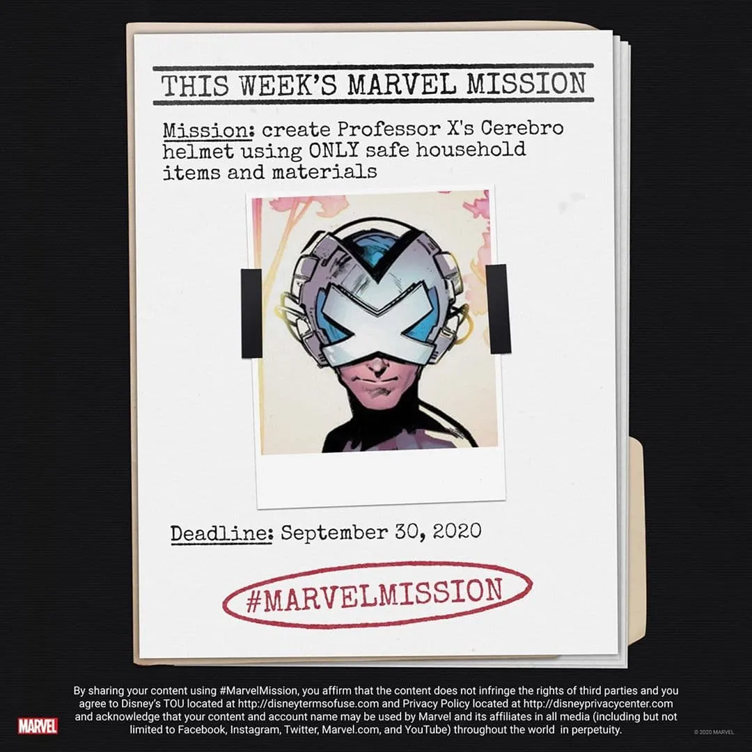 Marvel公式のCerebroヘルメットを装着したプロフェッサーX